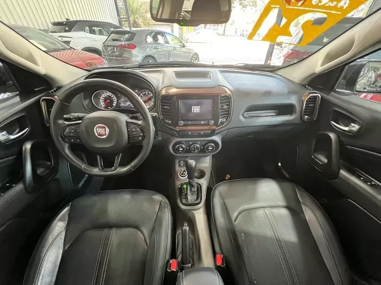 Fiat Toro Cinza 1