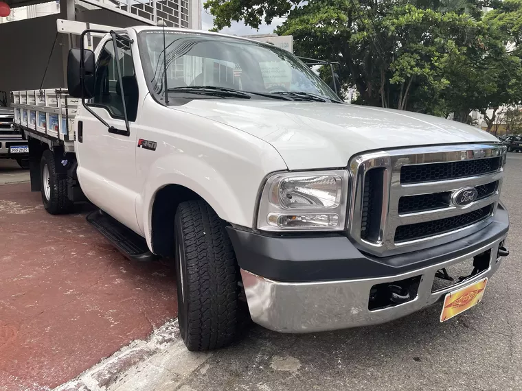 Ford F-350 Branco 8