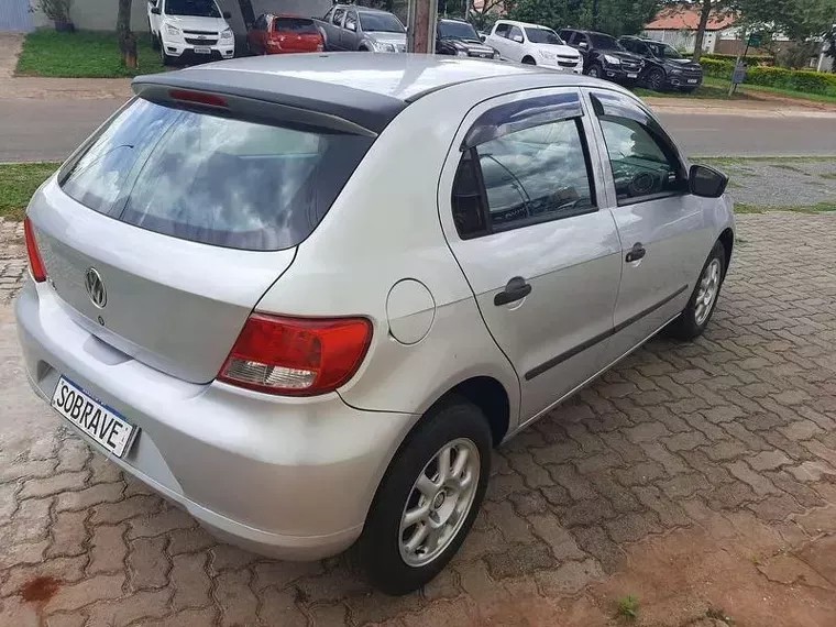 Volkswagen Gol Prata 1