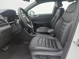Volkswagen Taos