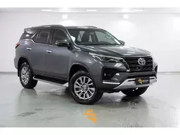 Toyota Hilux SW4