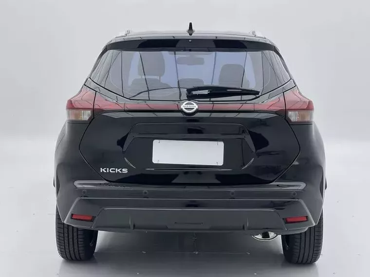 Nissan Kicks Preto 2