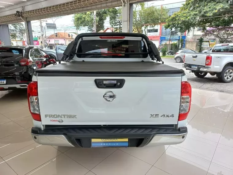 Nissan Frontier Branco 7