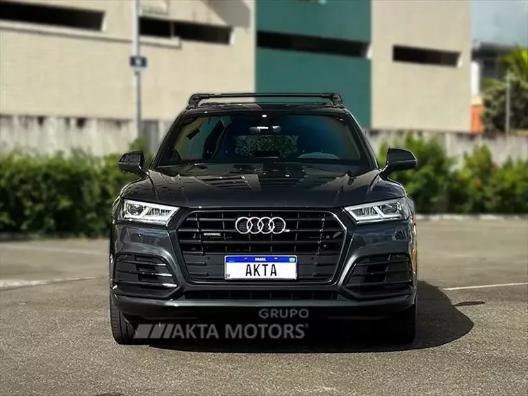 Audi Q5 Cinza 12