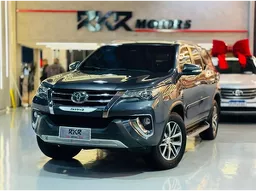 Toyota Hilux SW4