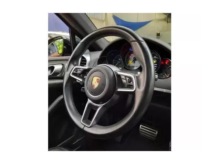 Porsche Cayenne Preto 6