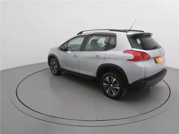 Peugeot 2008 Cinza 6