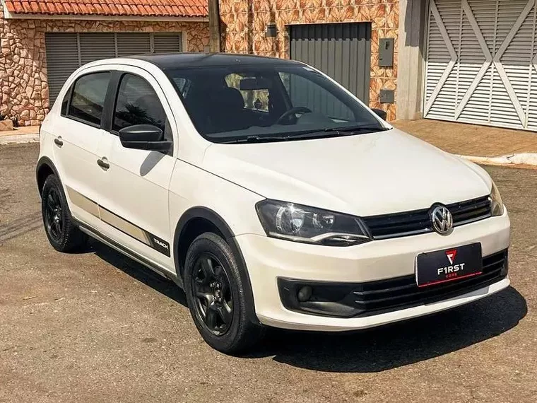 Volkswagen Gol Branco 5