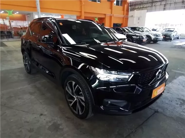 Volvo XC40 Preto 10