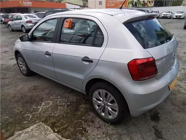 Volkswagen Gol Prata 6