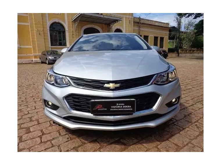 Chevrolet Cruze Prata 4