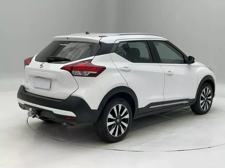 Nissan Kicks Branco 13