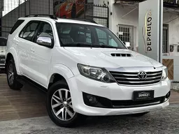 Toyota Hilux SW4