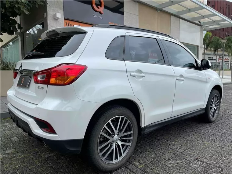 Mitsubishi ASX Branco 12