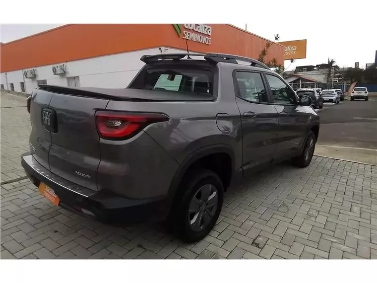 Fiat Toro Cinza 5