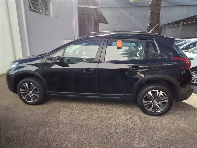 Peugeot 2008 Preto 9