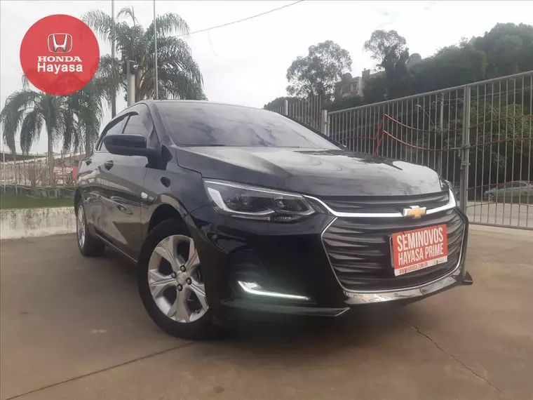 Chevrolet Onix Preto 4