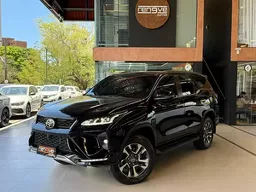Toyota Hilux SW4