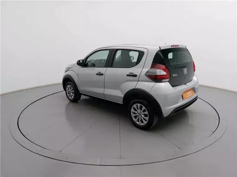 Fiat Mobi Prata 6