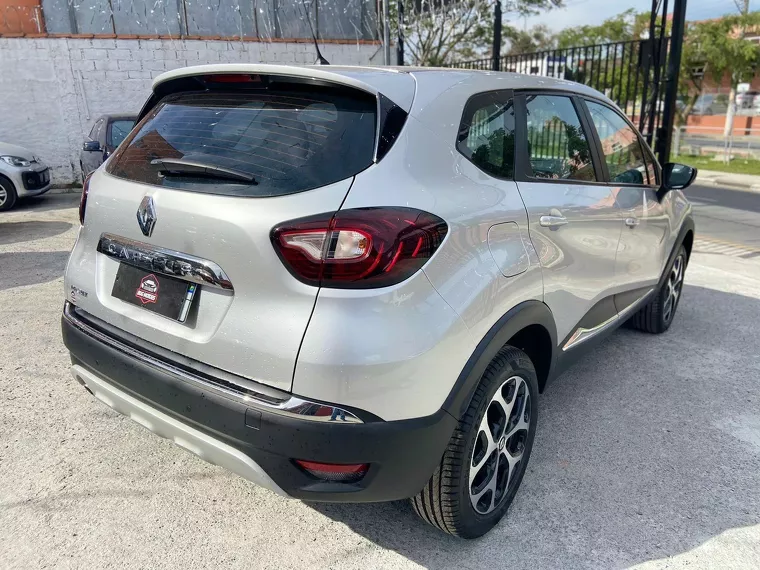 Renault Captur Prata 6