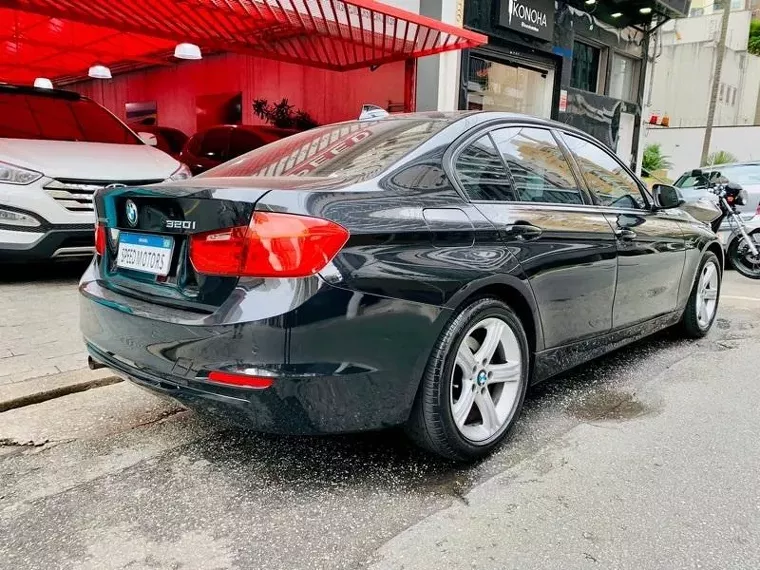 BMW 320i Preto 2