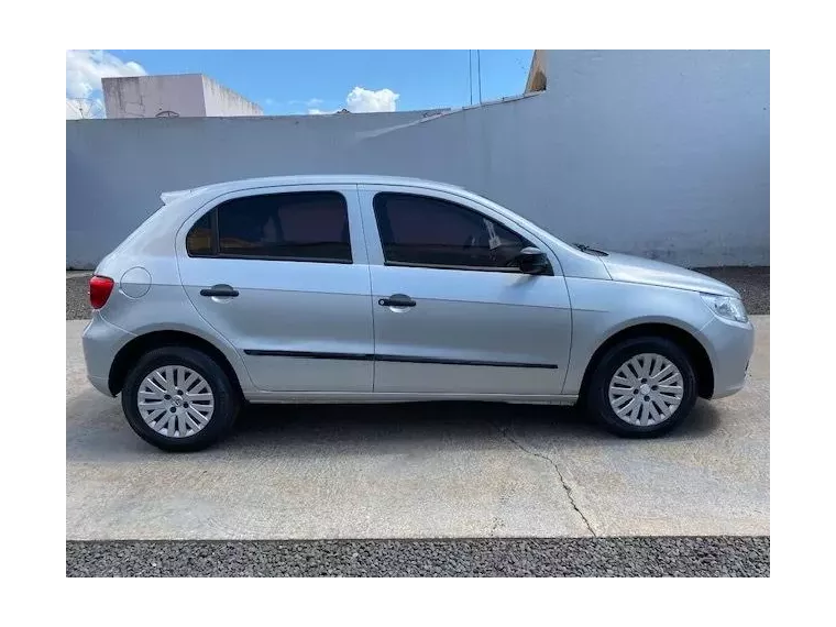 Volkswagen Gol Prata 18