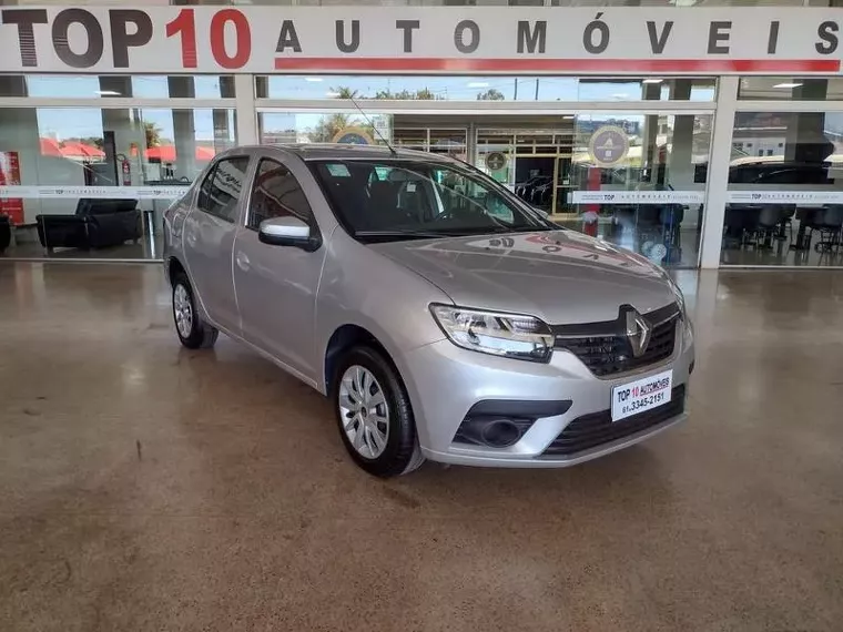 Renault Logan Prata 1