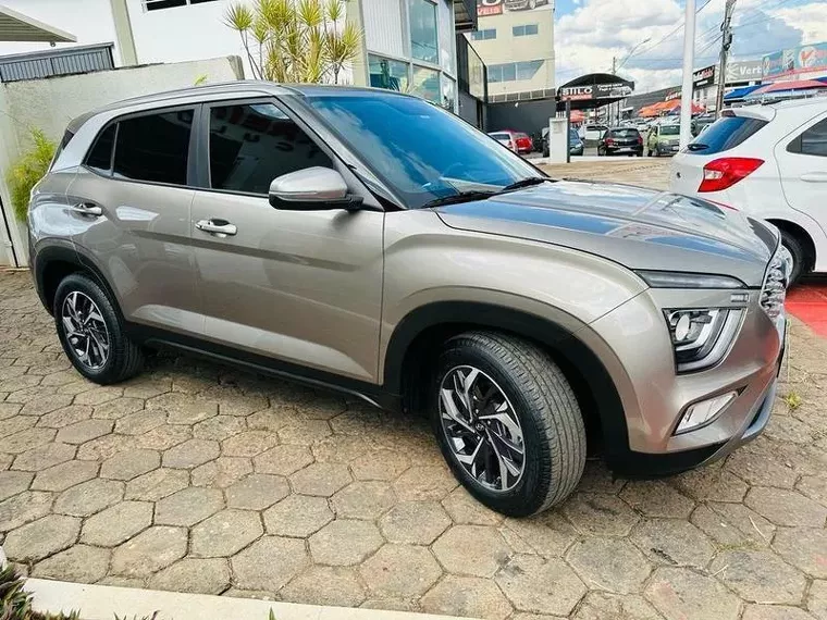 Hyundai Creta Prata 4