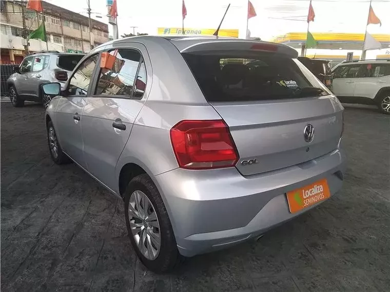 Volkswagen Gol Prata 5