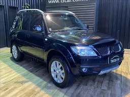 Mitsubishi Pajero TR4