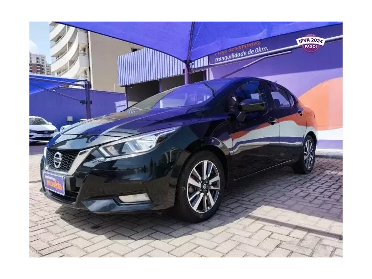 Nissan Versa Preto 1