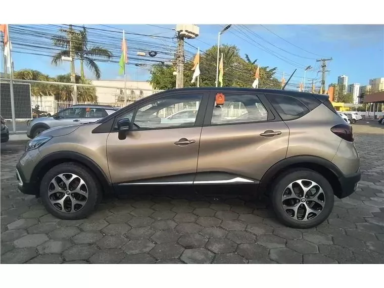 Renault Captur Bronze 8