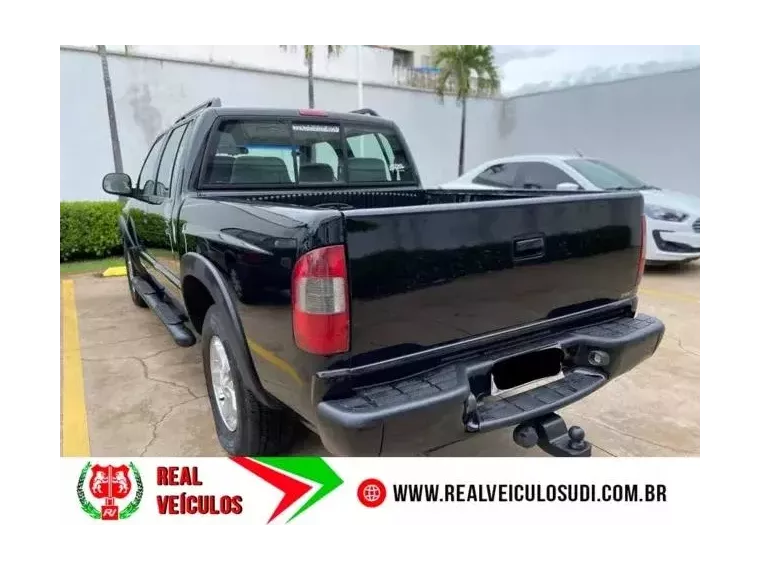 Chevrolet S10 Preto 9