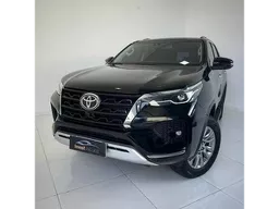 Toyota Hilux SW4