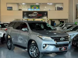 Toyota Hilux SW4