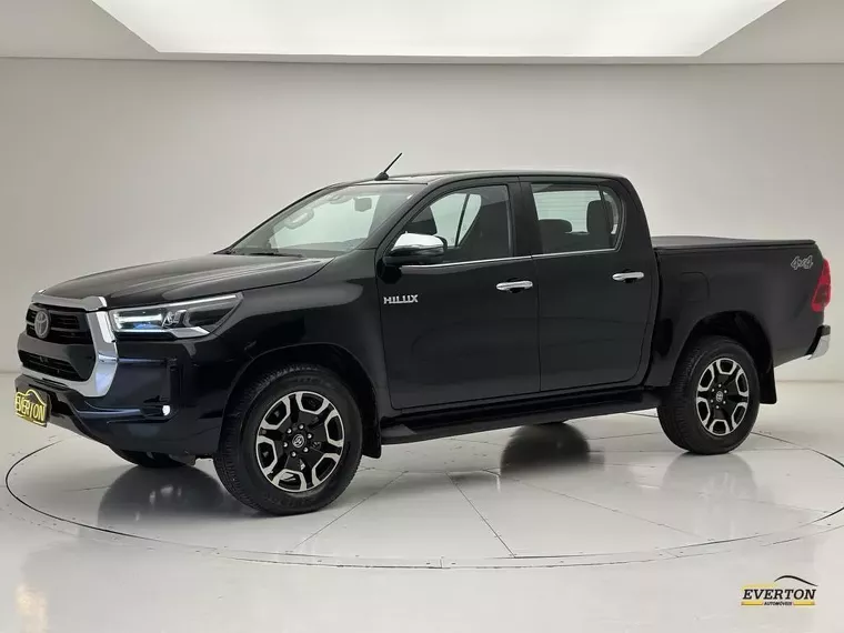 Toyota Hilux Preto 2