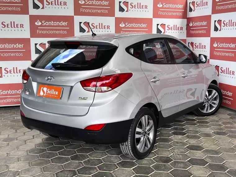 Hyundai IX35 Prata 4