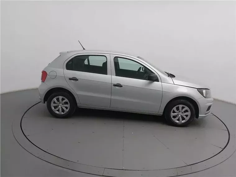 Volkswagen Gol Prata 6