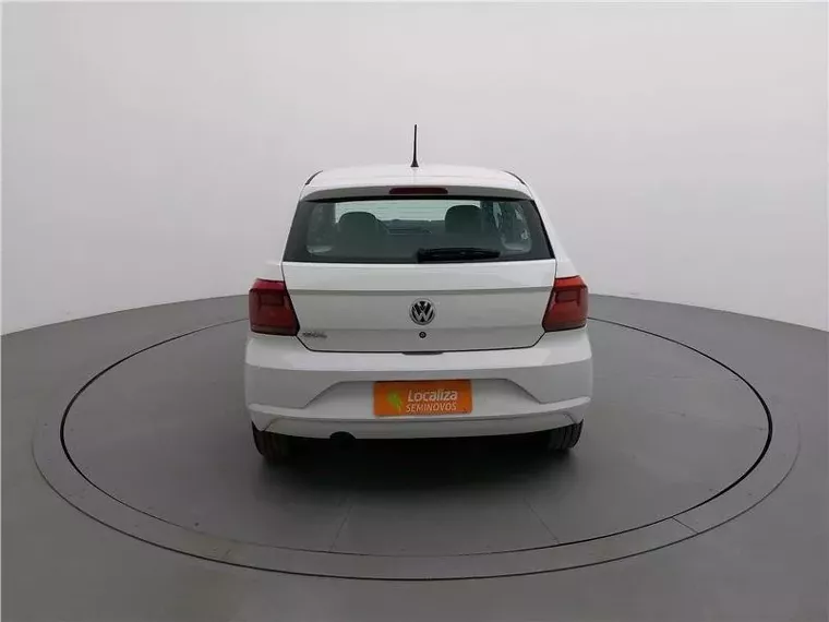 Volkswagen Gol Branco 10