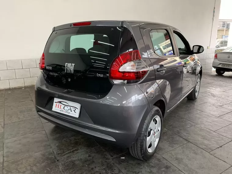 Fiat Mobi Cinza 13