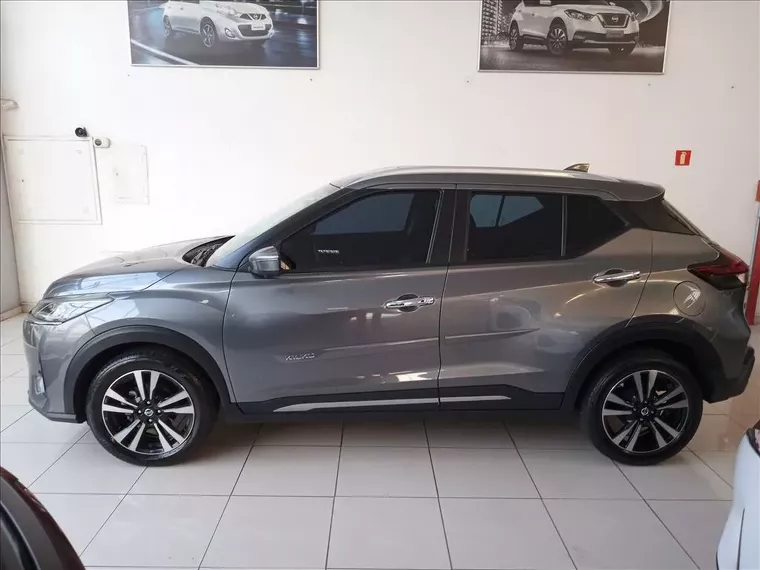 Nissan Kicks Cinza 7