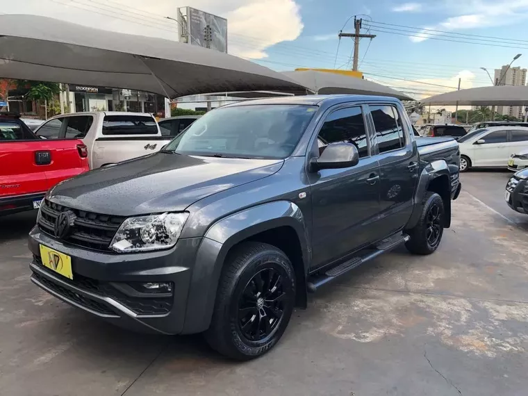 Volkswagen Amarok Cinza 6