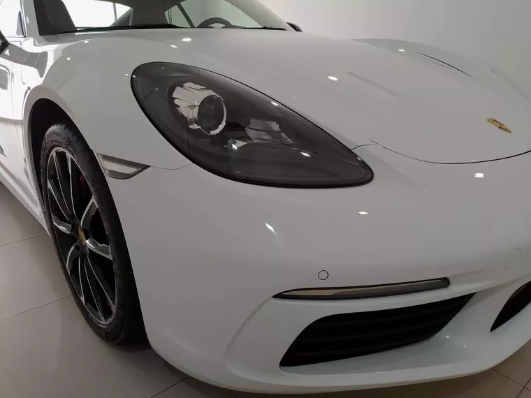 Porsche 718 Branco 53