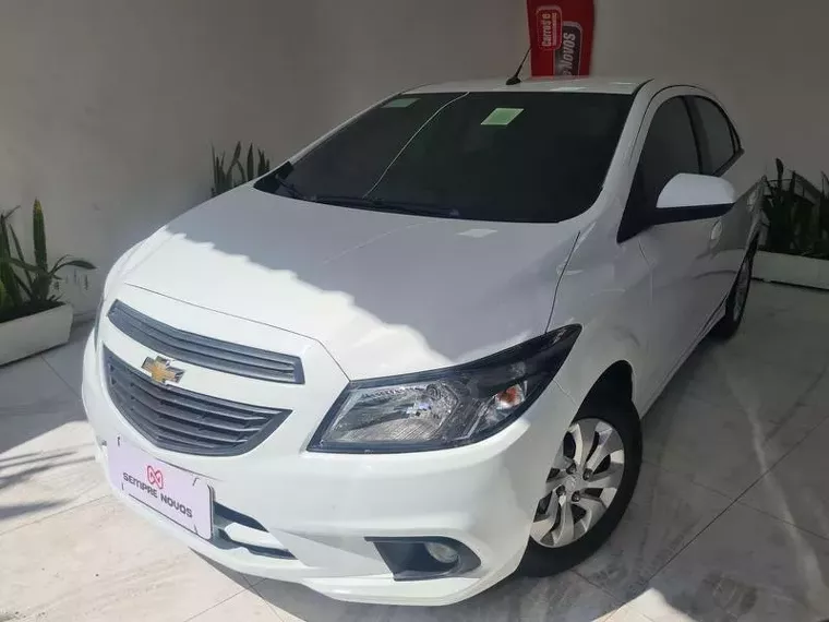 Chevrolet Prisma Branco 16