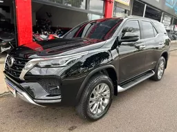 Toyota Hilux SW4