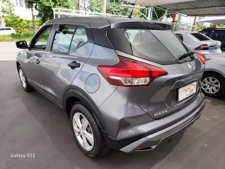 Nissan Kicks Cinza 7