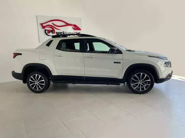 Fiat Toro Branco 8