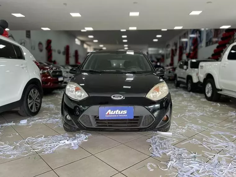 Ford Fiesta Preto 7