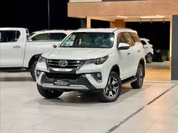 Toyota Hilux SW4