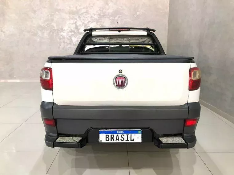 Fiat Strada Branco 2